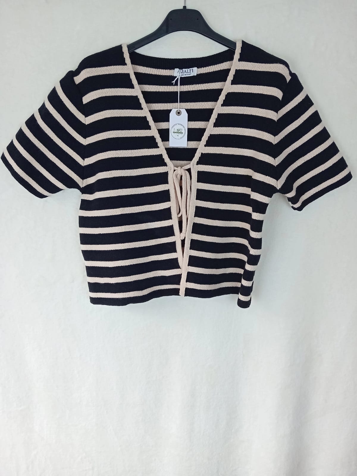 Kurze Strickjacke- schwarz
