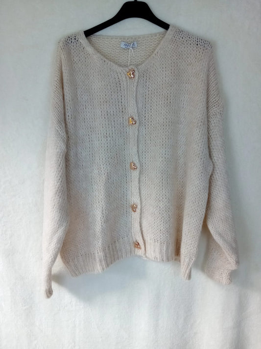 Strickjacke- Herzknöpfe- Beige